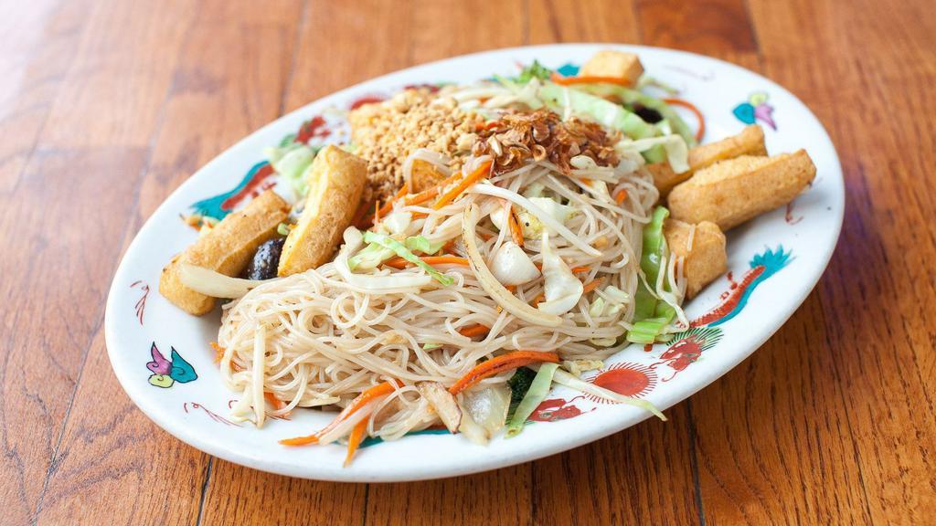 Wok Vermicelli (BúN XàO) · Protein with vermicelli noodles, bean sprout, carrots, broccoli, cabbage. Garnished with sesame oil, peanuts, and fried shallots. Gluten-MSG Free