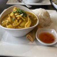 Yellow Curry · Mild. Yellow curry in coconut milk with potatoes and onions.