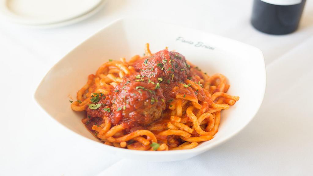 Spaghetti & Meatballs · Spaghetti with 2 meatballs and fresh tomato sauce.