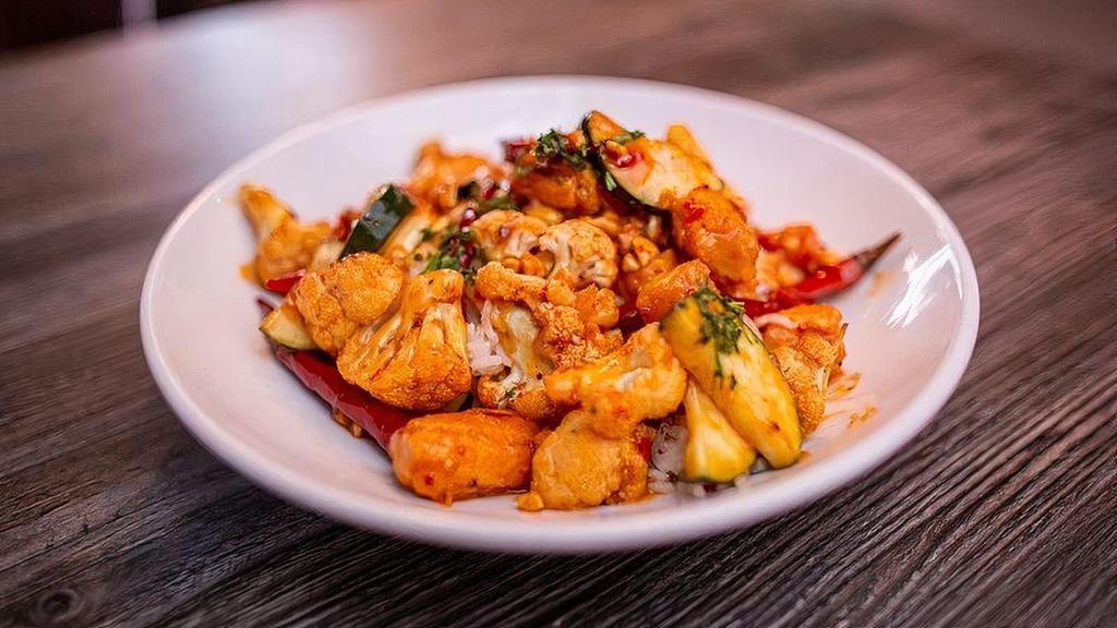Kung Pao · Roasted Cauliflower + Zucchini + Peanuts + Red Calabrian Chiles + Baby Corn + Green Onions + Sweet Thai Fire Sauce + Ramen Noodles