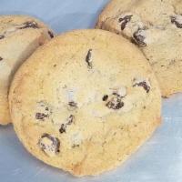 Chocolate Chip Cookies (6) · 
