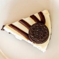 Nutella Oreo Cheesecake · Creamy and delicious Nutella cheesecake with an Oreo cookie base. A sweet and chocolaty deli...