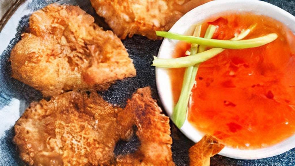 Coconut Prawn (6 Pcs) · Deep fried prawns in coconut breading served with sweet chili sauce.