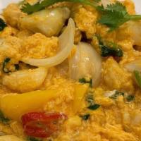 Yellow Spice · Broccoli, carrot, cabbage, celery, onion, bell peppers, egg, and yellow curry powder stir- f...