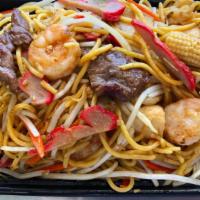 House Special Lo Mein · Egg noodles, Shrimp, Beef, Chicken, BBQ Pork and vegetables wok-fried with savory soy sauce.