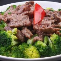 Beef With Brocoli 芥兰牛 · 
