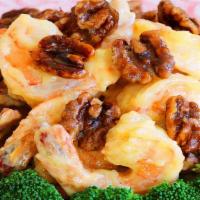 Honey Walnut Shrimp 核桃虾 · 