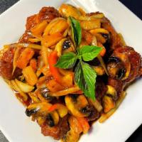 Sweet Spicy Chicken Wings (8Pc)-Special · Deep fried chicken wings, stir-fried with onions, basil, mushrooms, pineapple, bell peppers,...