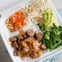 Shaking Beef Vermicelli · 