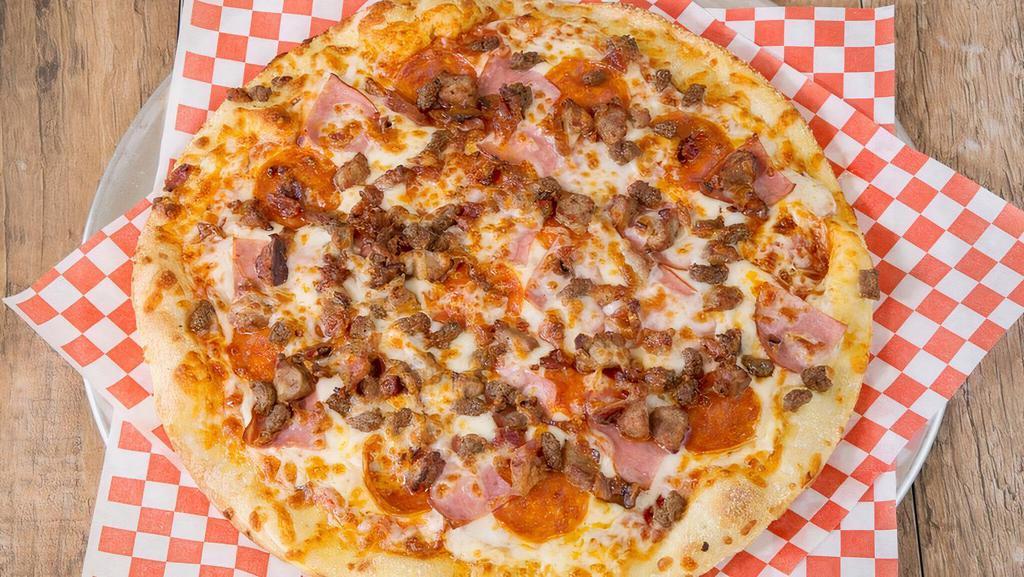 Meatza Pizza · Pepperoni, Italian Sausage, Ham, Beef, Bacon, Extra Cheese.