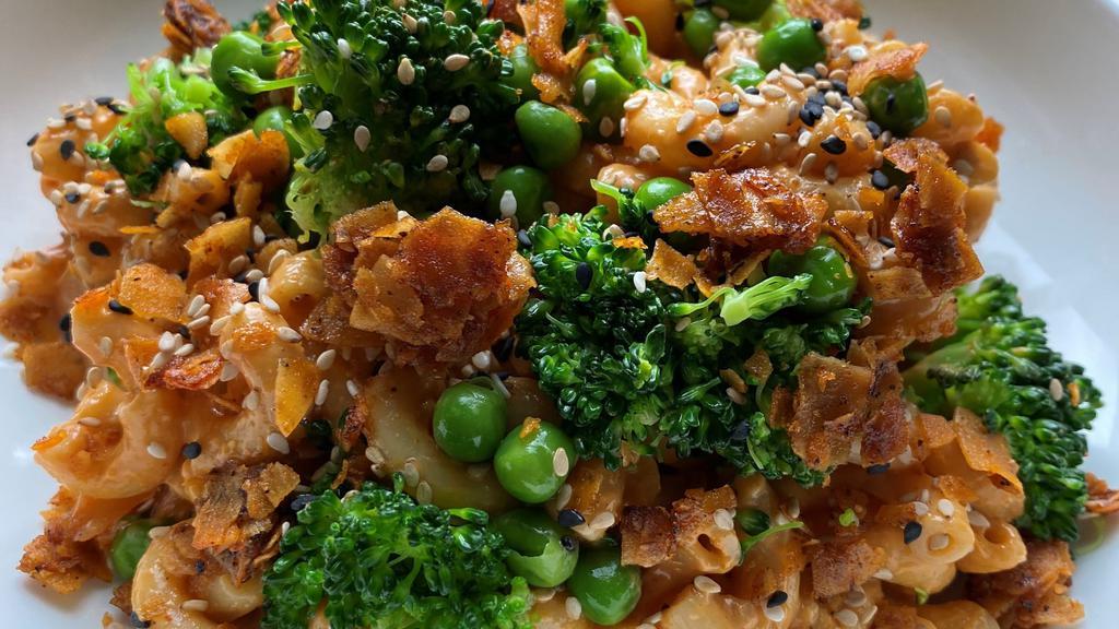 Kimchi Pasta Salad  · Elbow Noodles, Kimchi sauce, Broccoli, English peas, Coconut bacon, Sesame Seeds    **not available gluten free. Sauce contains wheat**