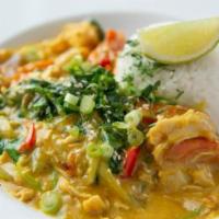 Curry Chicken Rice Bowl · Braised chicken breast, carrots, celery, red onion, red bell pepper and spinach in a rich cu...