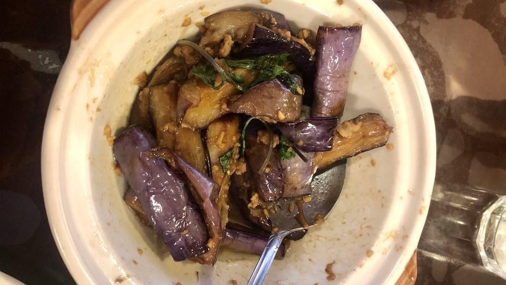 鱼香茄子 Eggplant With Ground Pork & Garlic Sauce · eggplant with ground pork and basil in garlic sauce.