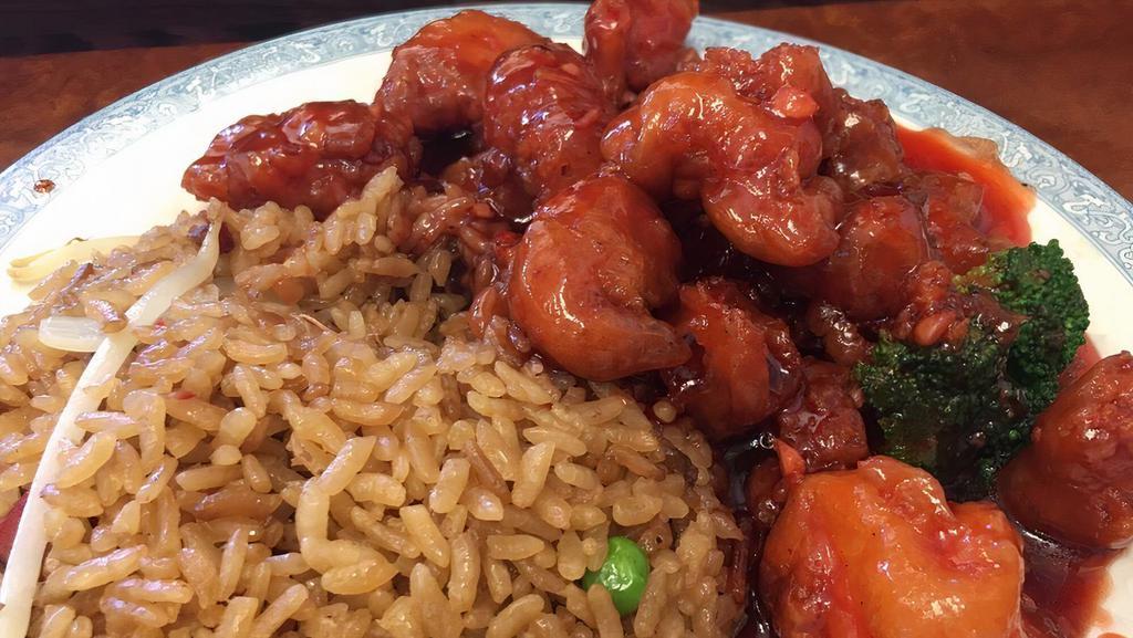 Orange Chicken Lunch Special With Soup · Served with fried rice and soup.