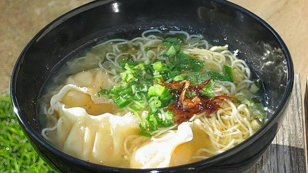 Dumpling Noodle Soup / 水饺汤面
 · 