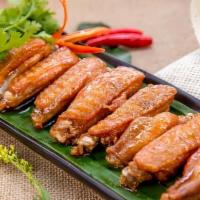 Cánh Gà Mắm Me · Chicken wings with tamarind fish sauce (Come with 6 Pieces)
