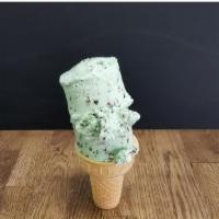 2 Scoop · 2 scoops of delicious Thrifty ice cream!
(2 scoops mint n' chip shown)