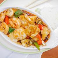 Fisherman Tressure (Hot) · Sauteed mixed seafood, bell pepper, onion, mushroom in oyster sauce, sweet chili paste and g...
