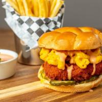 Solár Chick & Cheese Combo · Classic Solár Hot chicken sandwich topped with Mac & Cheese, pickles, and Solár sauce. Serve...