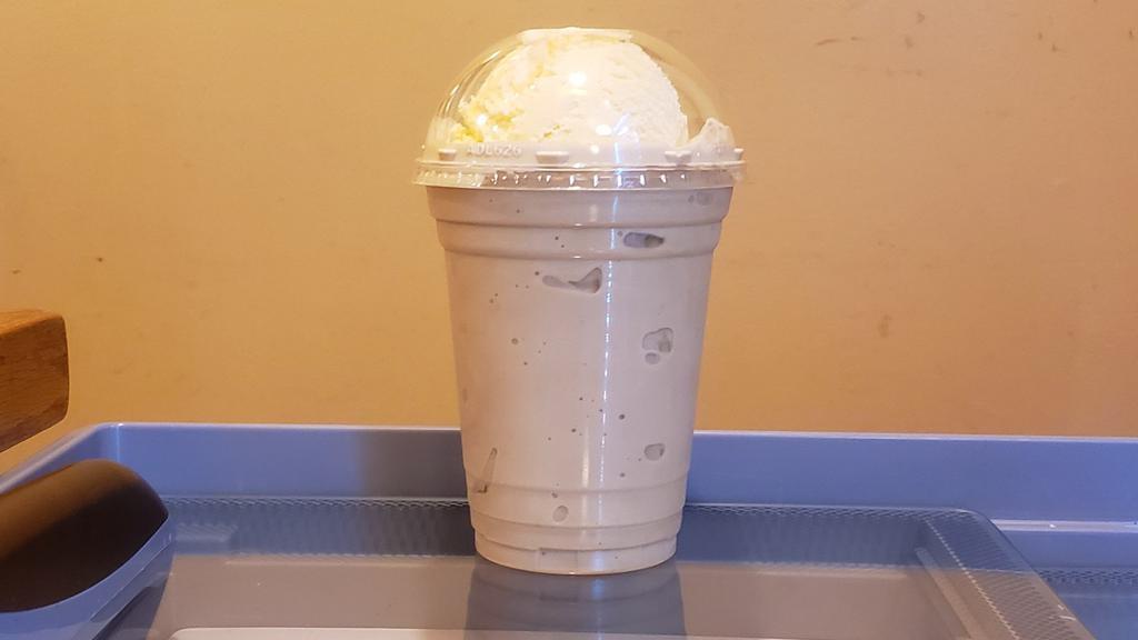 Coffee Shake  · 16oz Coffee shake with one scoop vanilla ice cream on top 

Notice: Ice Cream Shake may melt after delivery
