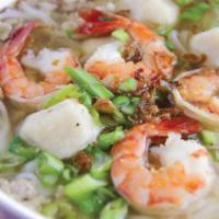 Combination Noodle Soup (Regular) · Shrimp, fish balls, BBQ pork, chives, and onions topped on rice noodles or egg noodles; serv...