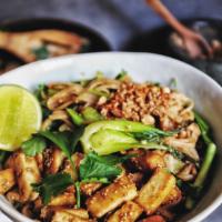 Vegan Pad Thai With Curry Powder · Vegan pad Thai seasoned with curry and your choice of tofu or mix vegetables.