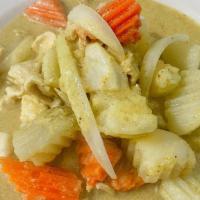 Yellow Curry   (V)(Gf) · Gluten Free. Mild. Onion, carrots, potato. served with white rice.