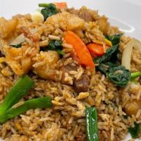 Rod Fai Fried Rice · Yellow onions, spinach, tomato, green onions, egg, sweet black soy sauce, cucumber, pepper p...