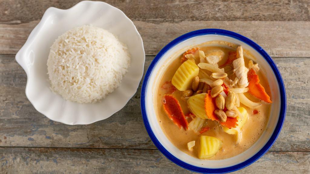 Massaman Curry · Mildly spicy. Potatoes, carrots, onions and peanuts in a rich flavored thai massaman curry sauce.