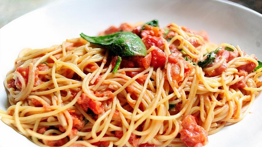 Spaghetti · Your choice of sauce