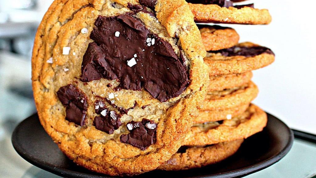 Sea Salt + Chocolate Chunk Cookie · 