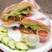 Tortas · Mexican bread with beans, lettuce, tomatoes, salsa, guacamole and your choice of meat
asada
...