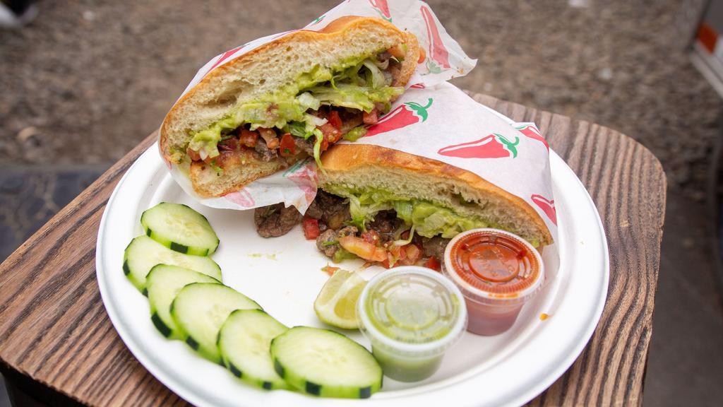 Tortas · Mexican bread with beans, lettuce, tomatoes, salsa, guacamole and your choice of meat
asada
pollo
pastor
carnitas