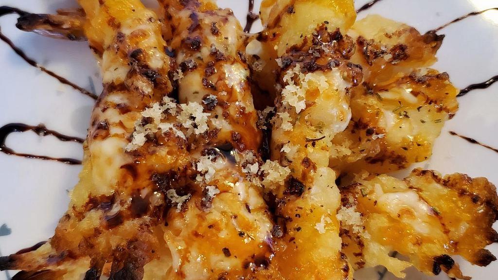 Deluxe Shrimp 6 Pieces · Deep fried shrimp, baked sauce, mozzarella cheese and bake.