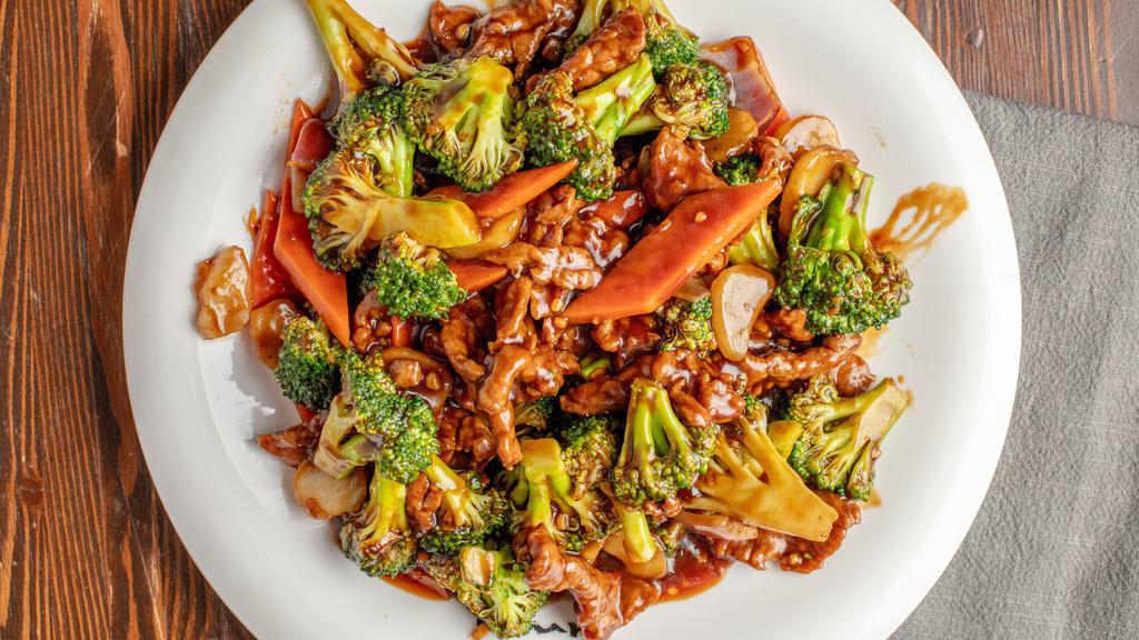 Beef With Broccoli · Beef with fresh broccoli & carrots in brown sauce