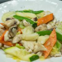 Moo Goo Gai Pan · chicken white meat with mixed vegetable in a light sauce.