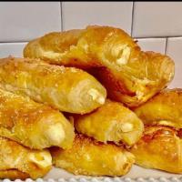 Pastelito De Queso  · Puff pastry filled with cheese