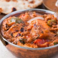 Kadai Paneer Curry · Warming paneer & bell peppers cooked in fressh ground spice powder