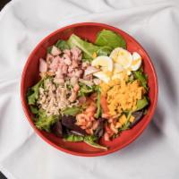 Chef Salad · Ham, Turkey, Lettuce Mix, Cheddar Cheese, Diced Eggs, Tomatoes & Field Greens.