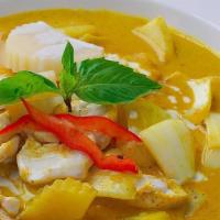 Yellow Curry · Yellow curry paste with coconut milk, potatoes, onions