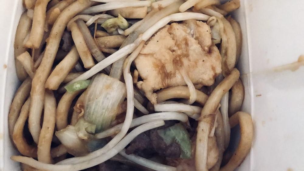 House Special Lo Mein · Combination of beef, chicken and shrimp. Pan-fried soft noodles with green onion, bean sprouts and Napa cabbage.