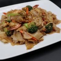 Pad See-Ew (Delivery) · Stir-fried wide rice noodles with egg, broccoli, carrots and your choice of meat in our deli...