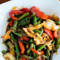 Pad Prik King · Thai curry stir-fried green bean, onion, and red bell pepper