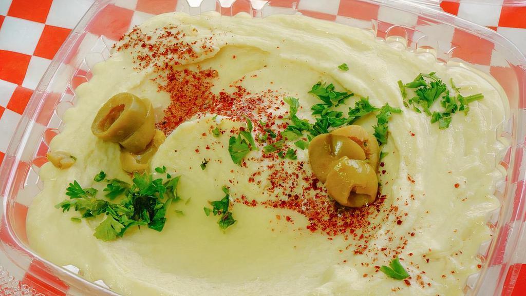 Hummus Plate  · Comes with 2 Pita Bread
