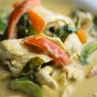 Gaeng Panang Curry · Panang curry sauce with green beans, bell pepper and kaffir leaves.