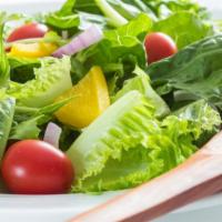 Green Salad · Romaine lettuce, organic cherry tomatoes, mushrooms, green bell pepper, sweet onions, organi...