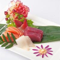 Sashimi Appetizer  · 6 pieces of assorted sashimi