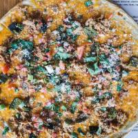 Red Chile Chicken Cheese Crisp · 