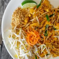Pad Thai Noodle · Vegan, gluten free option available . Served with egg, beansprouts, tofu, and chives in tama...