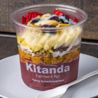 Tudo · 10 oz of organic açaí, peanut butter, granola (vegan, gluten-free and nut-free), banana, str...